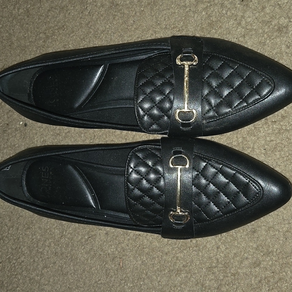 Elegant Black Quilted Women's Loafers - Picture 2 of 10